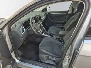 Volkswagen T-Roc 1,5 TSI DSG Style AHK Panorama IQDrive Beats Cam Bild 3