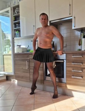 Wer möchte mich bi ein-bis mehrmals die Woche ficken?