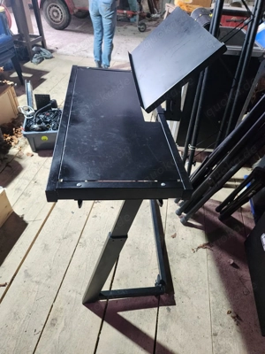 DJ Tisch Pult Stand mit Lapetop Ablage