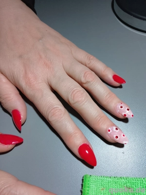 Modell gesucht für Gelnägel ab dem 27.11.25