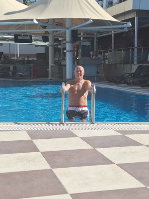 Suche   eine  SIE  für  EROTIK  ?