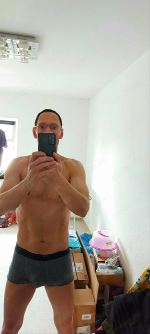 Bin sportlich, ausdauernd und potent, suche Sie