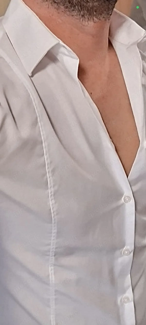 Ich bin 40 Jahre alt, 1,80 m groß, wiege 79 kg, bin sportlich und aktiv und sehe so aus, als suche i