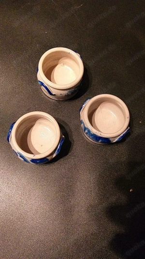 3 Töpfchen Porzellan für Saucen etc.