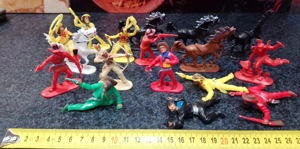 17 Stk, W.Germany Figuren,Pferde, Indianer,Cowboy,West Germany
