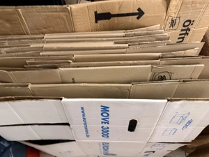 12x große verschiedene Umzugskartons Umzug Transport Einlagern