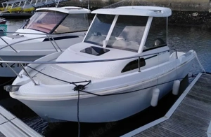 Motorboot Pilothouse Merry Fisher suzuki 50km