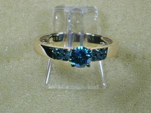 NEU: Brillant-Ring Größe 18 - 57 585 Gold 0,62 Carat blaue Diamanten