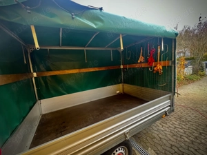 SySTEMA Plattform-Hochlader 1300 kg Einachser, 100km h gebremst Bild 4