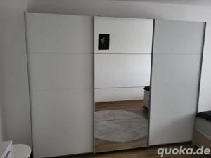 Schlafzimmerschrank