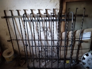 2 Stück Fenstergitter Schmiedeeisen Ziergitter Einbruchschutz