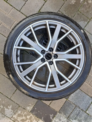 Reifen (Sommer) mit Felgen vom Audi Q3 Sport Bild 3