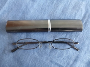 Lesebrille +2,00 mit Schutzhülle