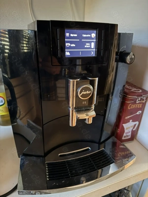 Jura E6 in Piano black