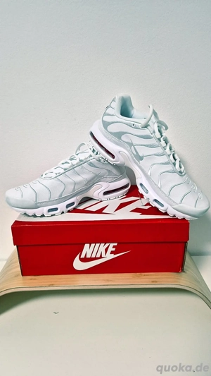 Nike TN Grau weiß Gr.42
