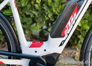 E Bike der Marke Ktm an 28 Zoll