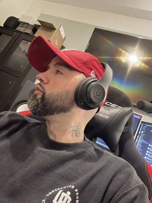 suche eine selbstbewusste Frau zwischen 20 und 45