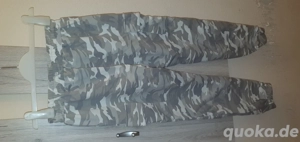 Cargo Jogginghose Tarnmuster von Amisu Größe xs(32) 