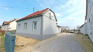 Voll renoviertes ehemaliges Bauernhaus mit Gästehaus nah zum Plattensee in Ungarn