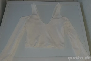 Weißes Langarm top, schulter frei, gecroped und mit V Ausschnitt von Zara Größe S