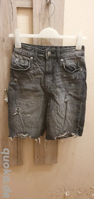 Dunkelgraue Highwaist Jeans shorts von FB Sister Größe xs(34) 