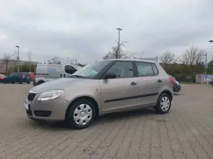 Skoda Fabia 1.2l GARANTIE KLIMAANLAGE TÜV NEU