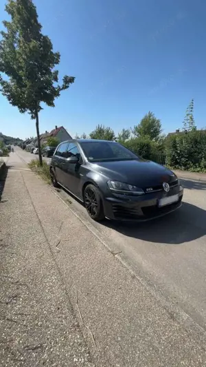 Volkswagen Golf GTD BlueMotion Technology DSG Bild 2