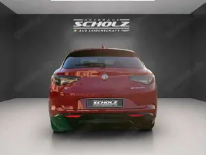 Alfa Romeo Stelvio MY23 Competizione 2.0 Turbo 16V 206kW (2 Bild 3