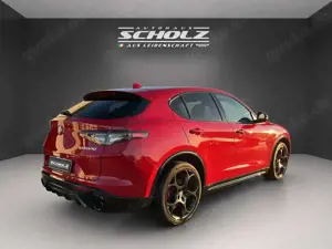 Alfa Romeo Stelvio MY23 Competizione 2.0 Turbo 16V 206kW (2 Bild 5