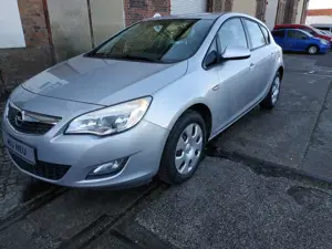 Opel Astra 1.4 Selection/TÜV NEU/Klima/Scheckheftgepflegt
