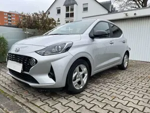 Hyundai i10 i10 1.0 Connect,Super Ausstatt.,Navi,Kamera,Sitzh. Bild 2