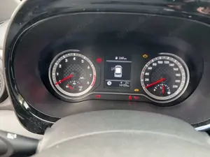 Hyundai i10 i10 1.0 Connect,Super Ausstatt.,Navi,Kamera,Sitzh. Bild 5