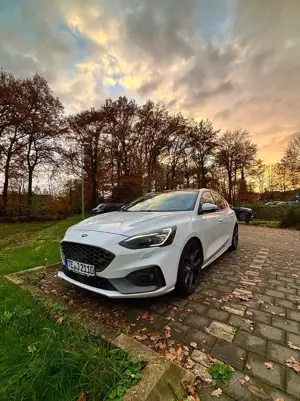 Ford Focus 2.3 EcoBoost SS ST mit Styling-Paket