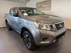 Nissan Navara NP300 N-Guard Double Cab 4x4/Automatik