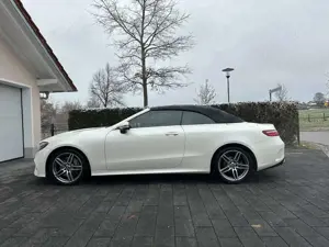 Mercedes-Benz E 300 E 300