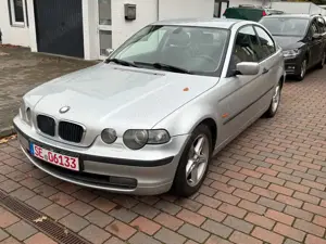BMW 320 320td compact