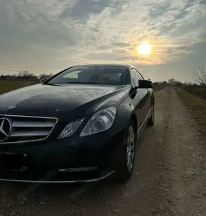 Mercedes-Benz E 200 CGI Coupe BlueEFFICIENCY Automatik Avantgarde