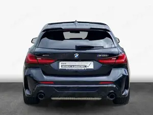 BMW M1 i xDrive, SHZ, LED, M-Sportsitze Bild 5