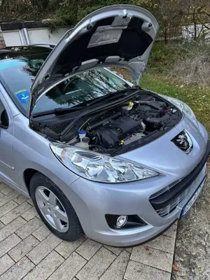 Peugeot 207 207 SW 95 VTi Family Bild 5