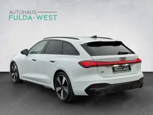 Audi A5 Avant 40 TFSI S Line Matrix Tech+ Black 360° Bild 4