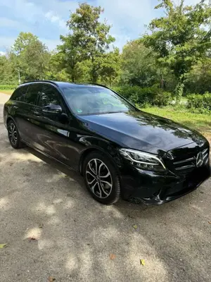 Mercedes-Benz C 220 d T 9G-TRONIC Bild 2