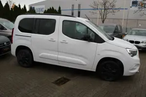 Opel Combo Life E Ultimate Aut. Klima/Kamera/CarPlay Bild 4