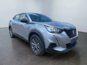 Peugeot 2008 1,2 130 EAT8 Active Pack SHZ Klima Kamera 130 E...