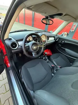 MINI One Bild 5