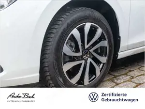 Volkswagen Golf VIII 1.5 eTSI "ACTIVE" DSG Navi LED Digital Bild 5