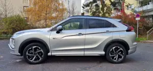 Mitsubishi Eclipse Cross Plug-In Hybrid 4WD Select Bild 2