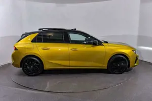 Opel Astra 1.2 Turbo GS Bild 4