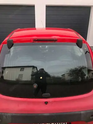 Peugeot 107 107  3-Türer 70 Petit Filou Bild 3