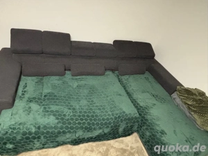 Elektrisch ausfahrbare Couch