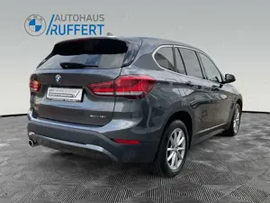BMW X1 sDrive18i Advantage DAB LED Navi Tempomat Bild 5